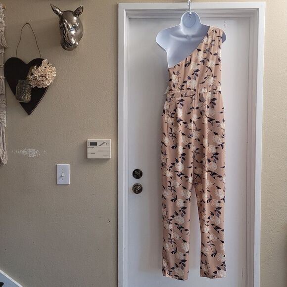 Floral One-Shoulder Jumpsuit - Picture 5 of 7
